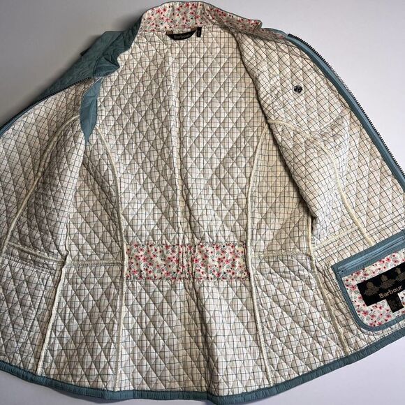 Barbour Brush Gilet Vest in Blue w Floral Detail Womens US Size 6 EUC Classic - Picture 7 of 10